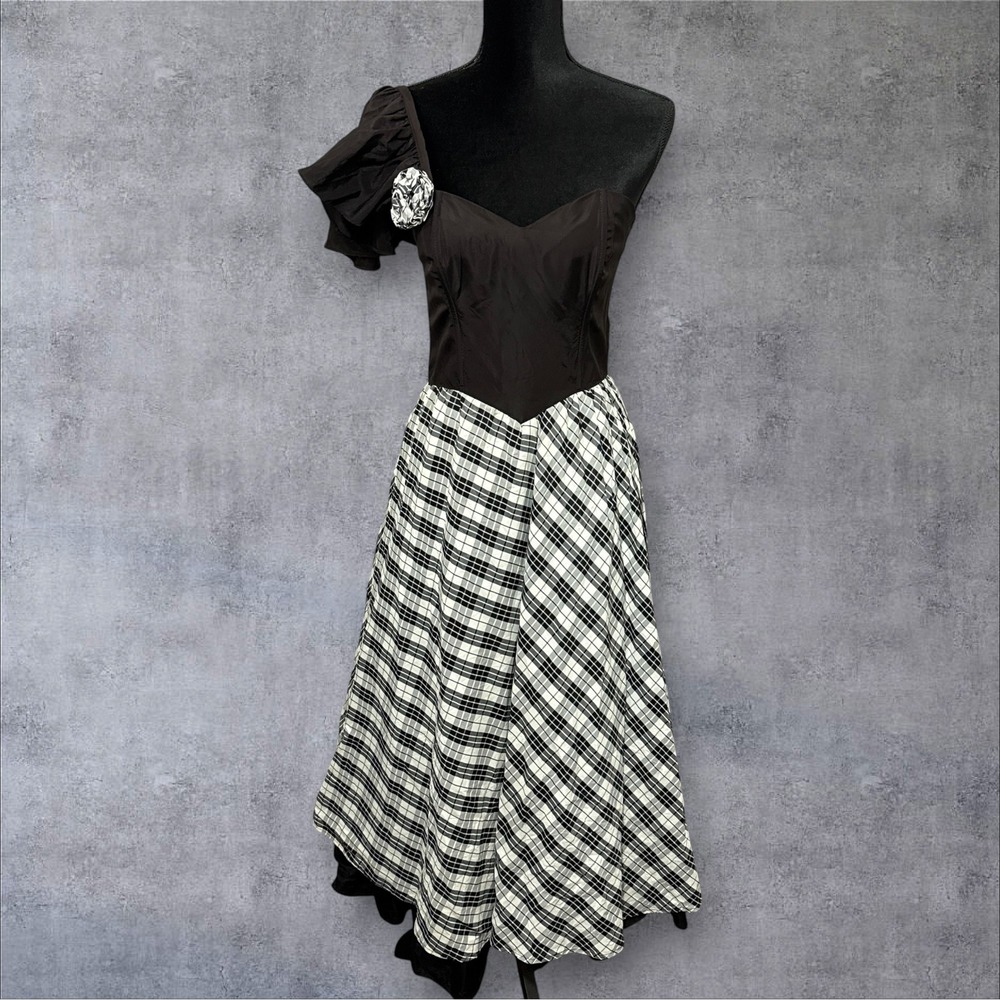 Vtg Gunne Sax One Shoulder Plaid Taffeta Dress Black White Ruffle 7/8 READ